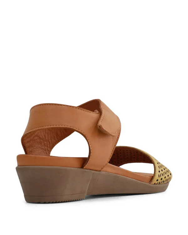 BUENO ADELAIDE-LSA FLAT SANDALS (LARGE SIZES 43 TO 46)