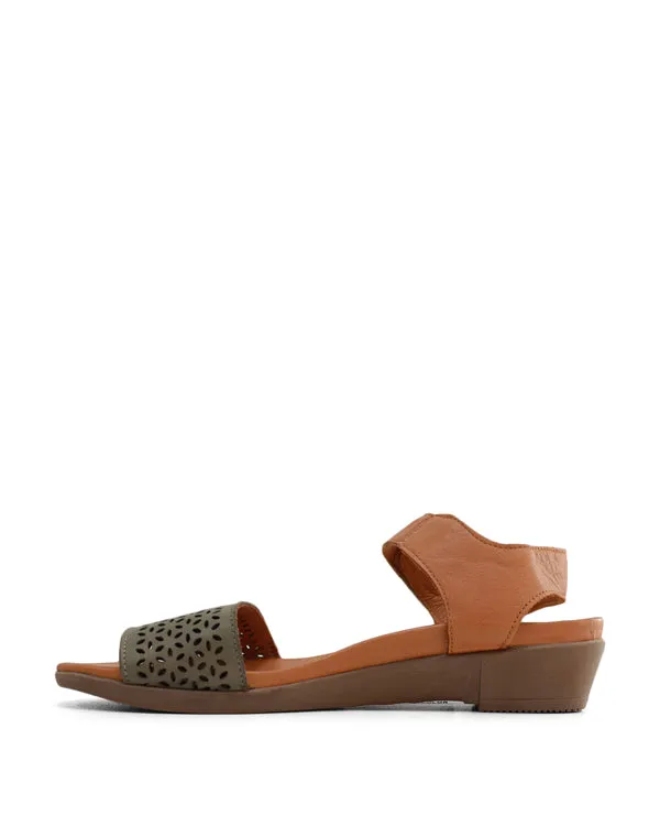 BUENO ADELAIDE-LSA FLAT SANDALS (LARGE SIZES 43 TO 46)