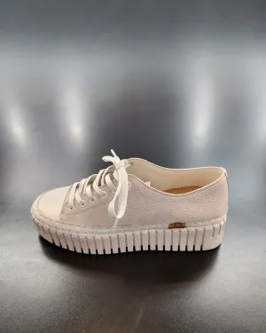Django & juliette Baselo Leather Sneaker - White/Nougat