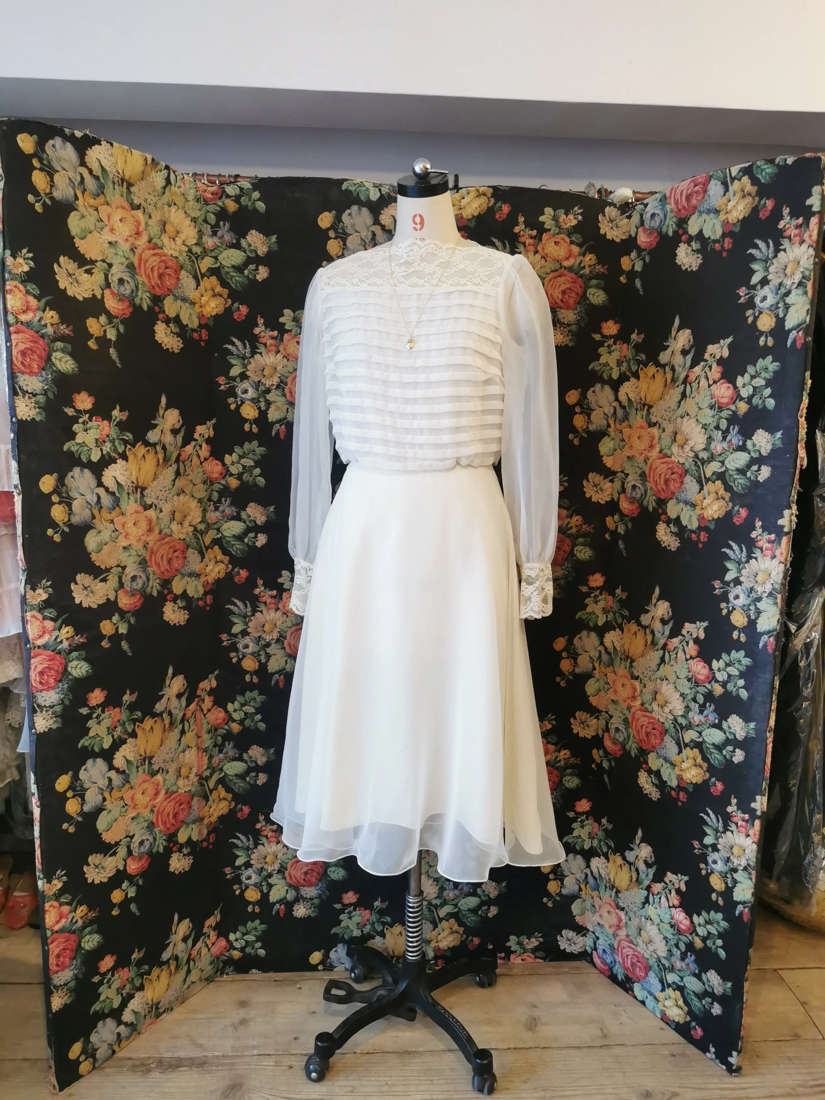 Elliette short pleated bodice wedding dress