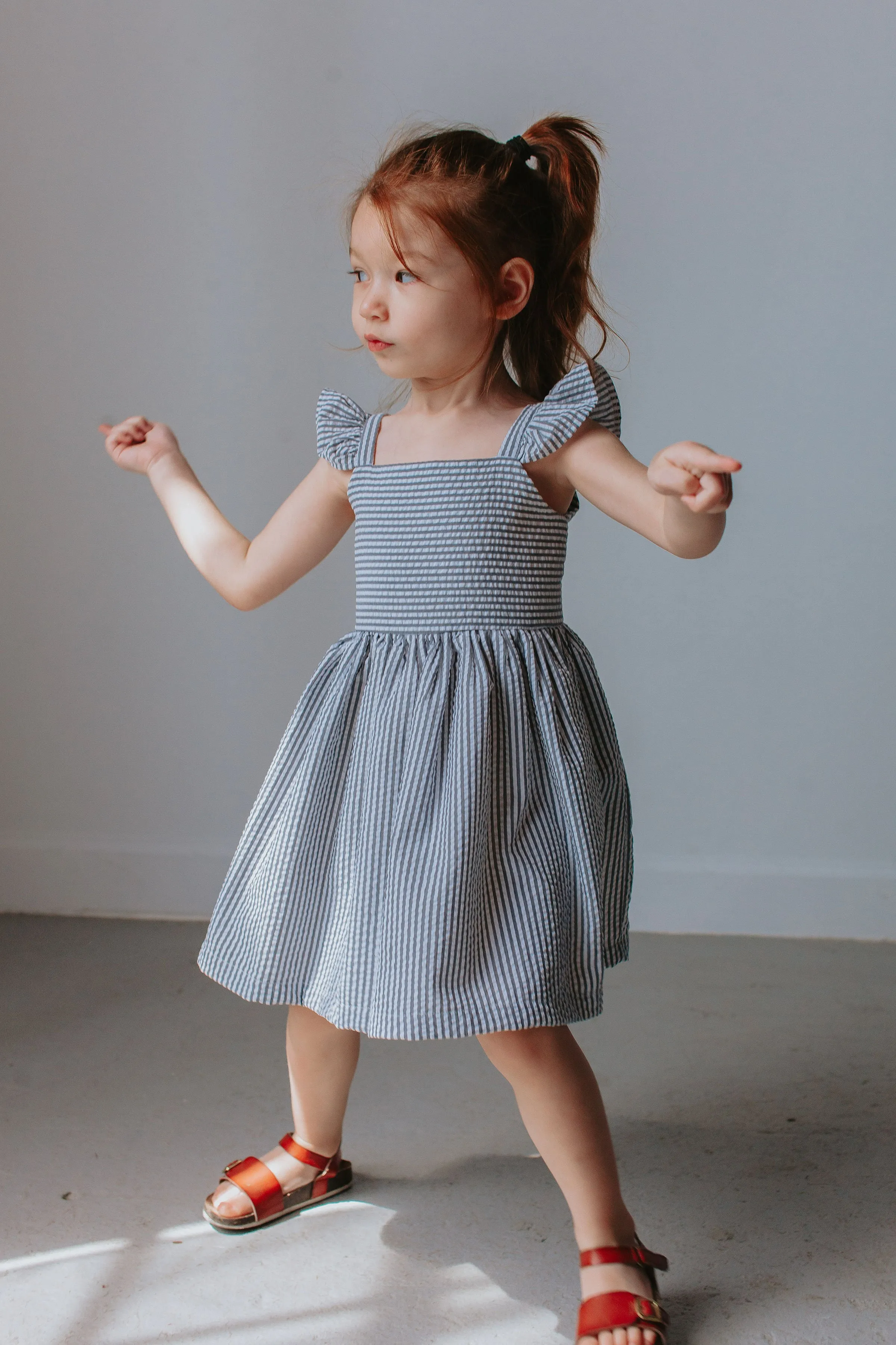 Girl’s Gray Flutter Sleeve Seersucker Dress