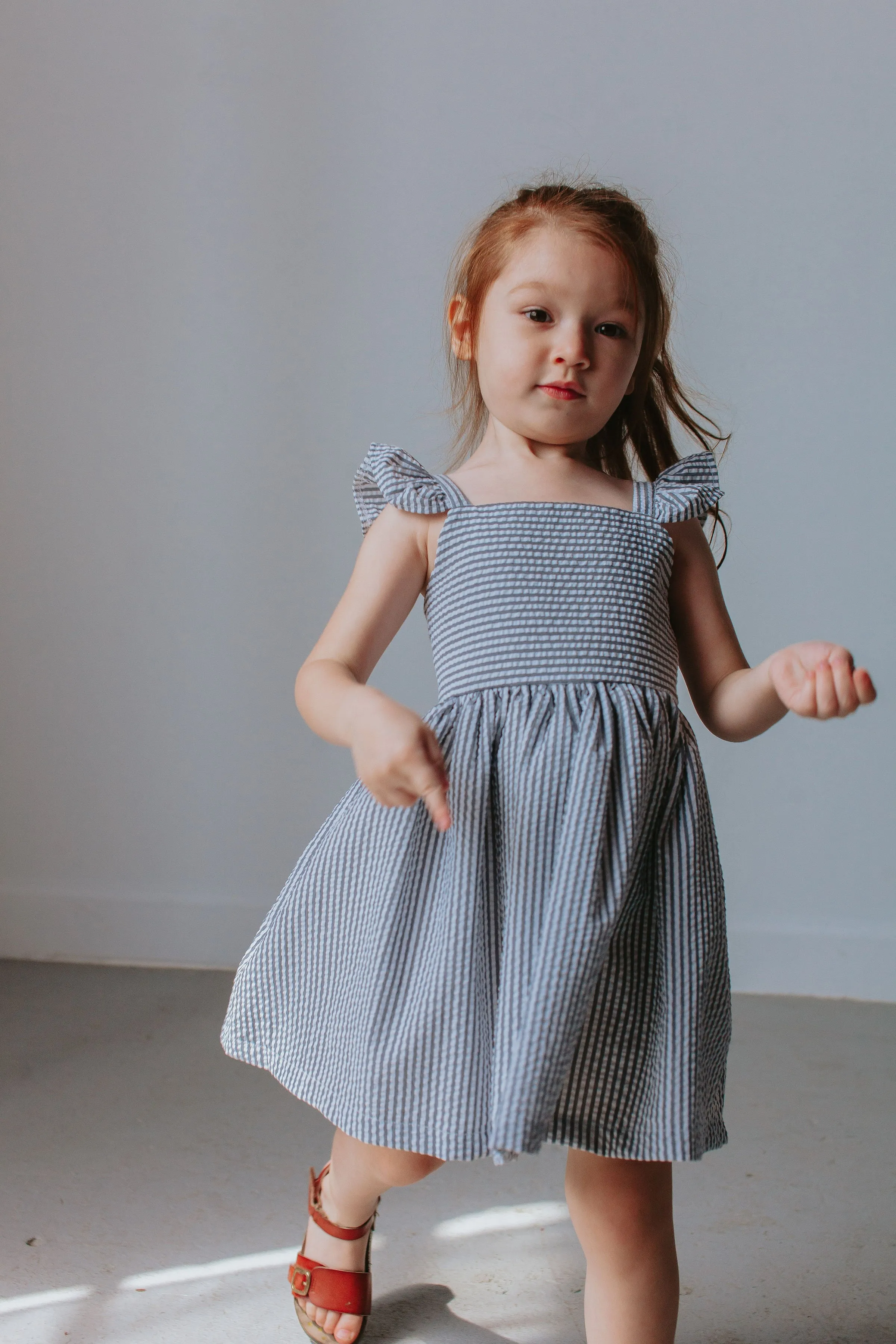 Girl’s Gray Flutter Sleeve Seersucker Dress