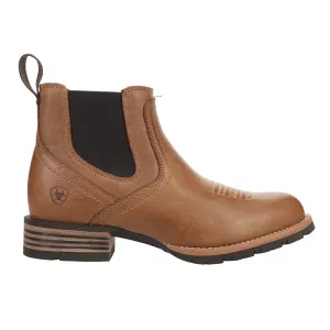 Hybrid Low Boy Round Toe Chelsea Boots