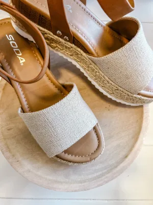 Paradise Is Calling Sandal